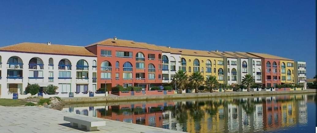 Le Petit Barcares Apartment Le Barcarès Екстериор снимка